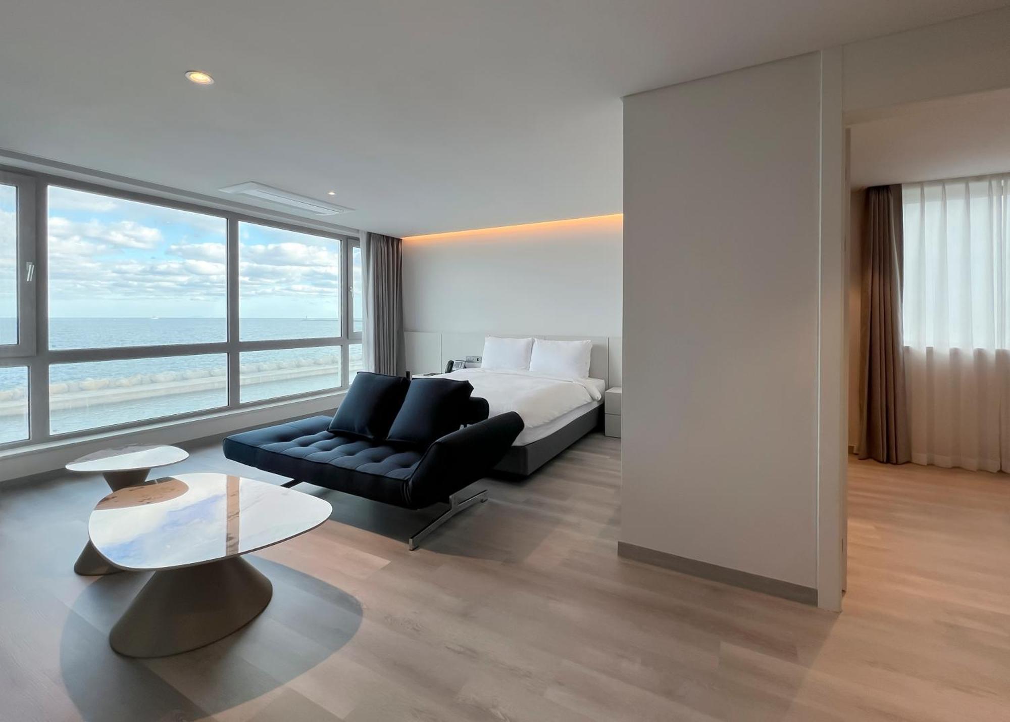 Ocean Suites Jeju Hotel Exterior foto